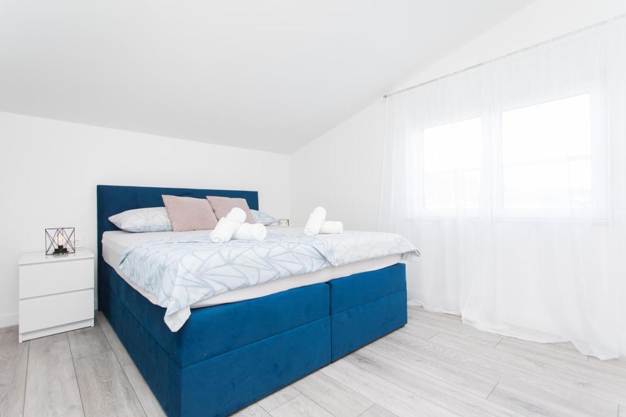 פודסטראנה Apartment Gold מראה חיצוני תמונה